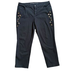 CHICO’S The So Slimming Girlfriend Ankle 1 black stretch jeans sz 3 (XL/16/18)